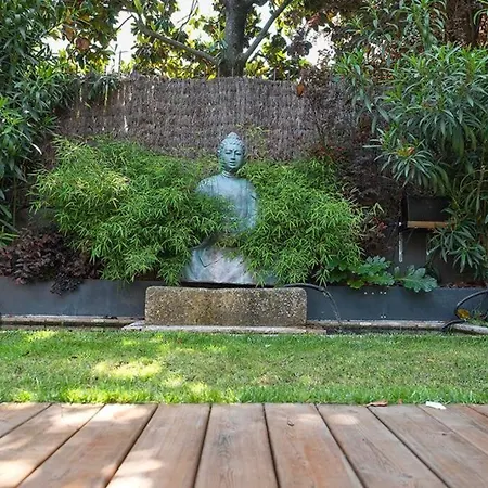 Maison Contemporaine Plein Centre Piscine &jacuzzi