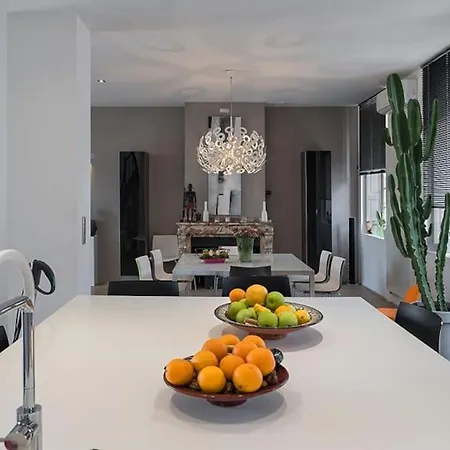 Villa Maison Contemporaine Plein Centre Piscine &jacuzzi *