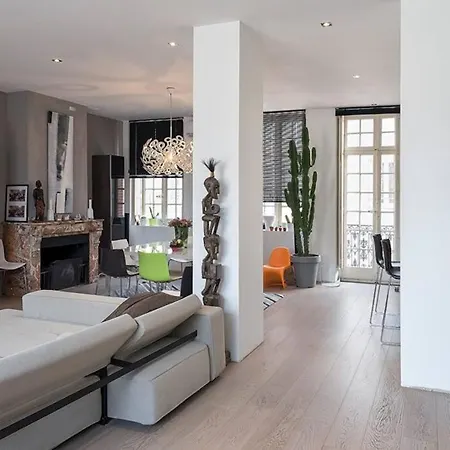 Maison Contemporaine Plein Centre Piscine &jacuzzi וילה