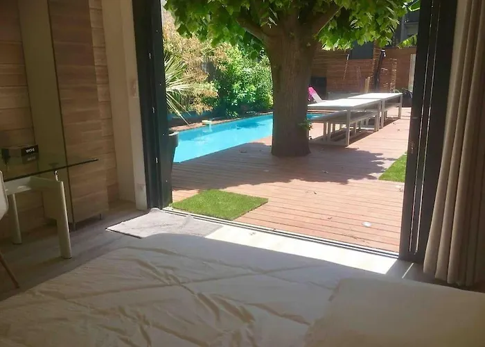Villa Maison Contemporaine Plein Centre Piscine &jacuzzi *