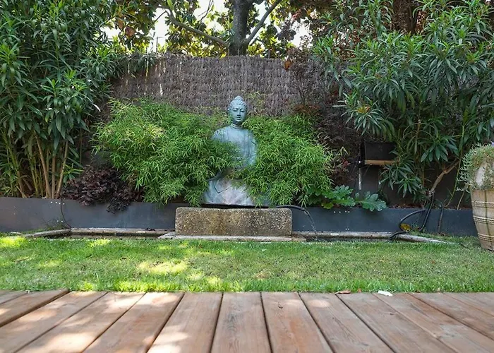 Maison Contemporaine Plein Centre Piscine &jacuzzi