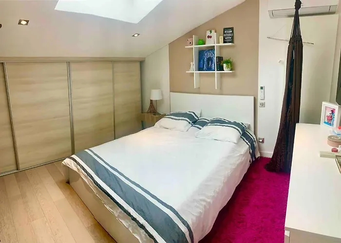 Maison Contemporaine Plein Centre Piscine &jacuzzi Вилла *